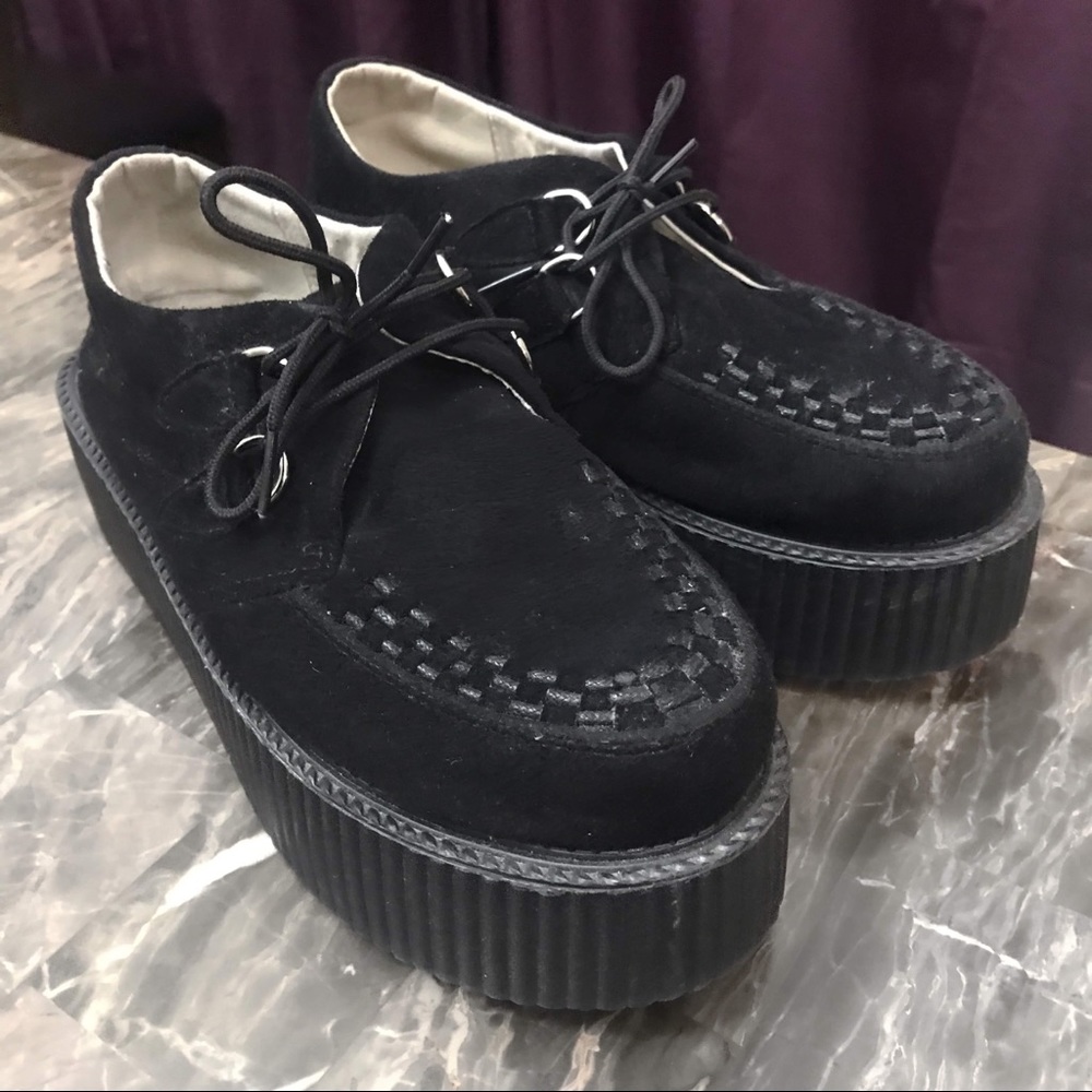 Rose G lace creepers